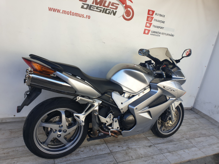 Motocicleta Honda VFR 800 800cc 107CP - H00134 [2]