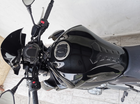 Motocicleta Kawasaki Z900 ABS 900cc 123.5CP - K00419 [17]