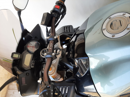 Motocicleta Yamaha FZ1 Fazer 1000cc 148CP - Y08491 [12]