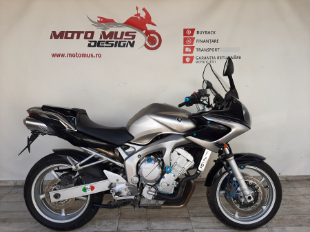 Motocicleta Yamaha FZ6 Fazer 600cc 96.5CP - Y04617 [0]