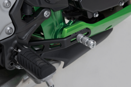 Pedala Frana Kawasaki Z900 (16-). Sw-Motech [3]