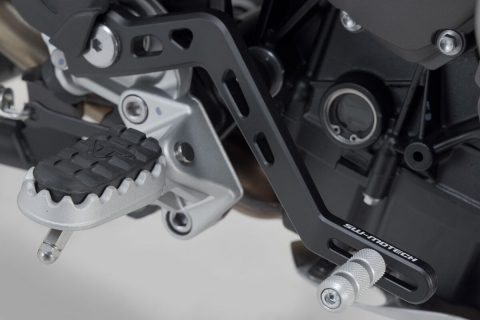 Pedala Frana si schimbator de viteze Triumph Tiger 900 models (19-). [2]