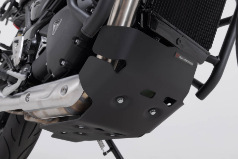 Scut motor Negru Triumph Speed 400 (23-). [3]