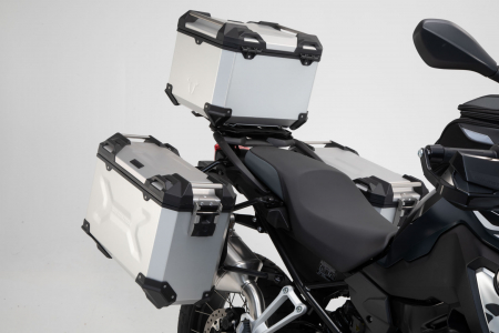 Set 3 cutii Adventure cu sistem fixare Negru. BMW F 750/850 GS. Plastic rack. [1]