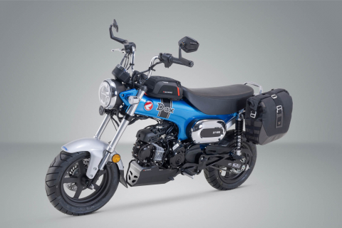 Set geanta laterala stanga Legend Gear Negru Honda Dax 125 (22-). [1]