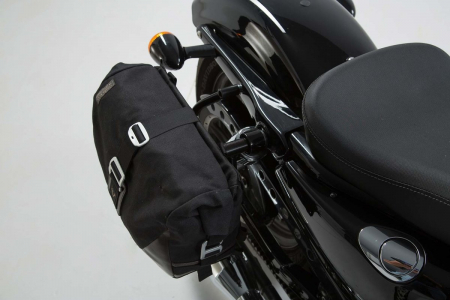 Set genti laterale Legend Gear - Editie Neagru Harley Davidson Sportster models (04-). [1]