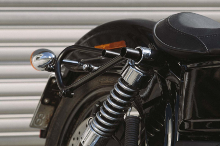 Set genti laterale Legend Gear Harley Davidson Dyna Wide Glide (09-17). [3]