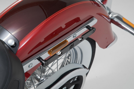 Sistem fixare geanta laterala stanga SLH Harley-Davidson Softail Deluxe (17-). [1]