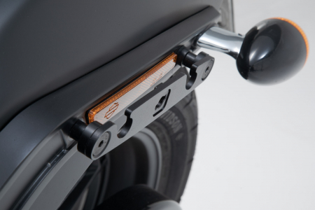 Accesorii Moto - Sistem fixare geanta laterala stanga SLH Harley-Davidson Softail Fat Bob / S (17-).