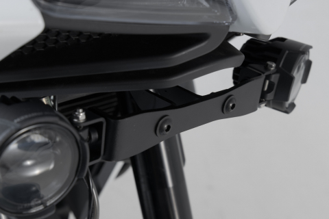 Set proiectoare ceata Negru. Set proiectoare ceata Negru.  [4]