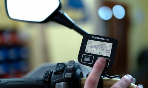 Sistem Scottoiler lubrifiere lant eSystem + lubrifiant biodegradabil verde [6]