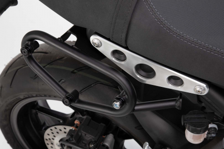 SLC side carrier dreapta Yamaha XSR 900 (15-). [2]