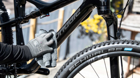 Solutie Lustruire Muc-Off Miracle Shine Motorcycle Polish 500ml [2]