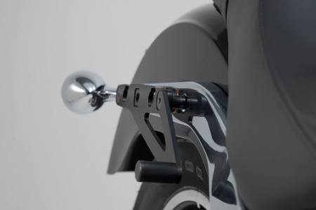 Suport fixare geanta laterala dreapta SLH Harley-Davidson Softail Low Rider/ S (17-). [3]