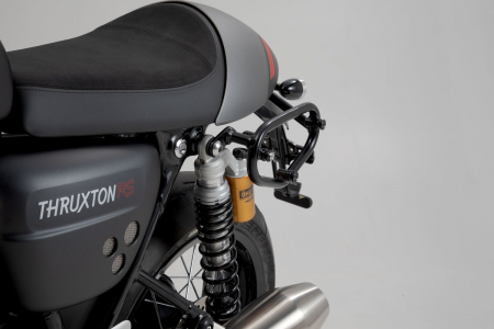 Suport geanta SLC stanga Triumph Thruxton RS (19-). [2]