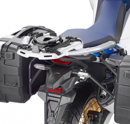 Suport GIVI prindere geanta rezervor pe sa pasager [3]