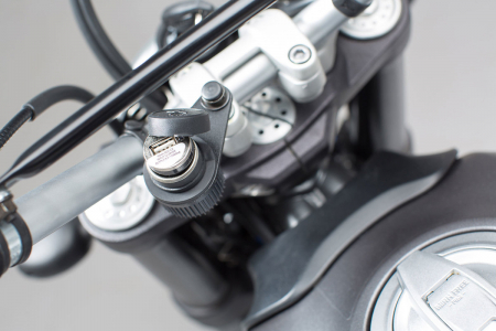 Suport priza brichetea cu surub M8 pentru montare pe ghidon [3]