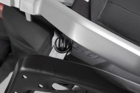 Suport Side Case PRO negru. Suzuki DL 650 (17-). [4]