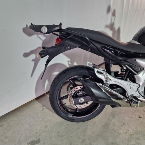 Suzuki Gladius | An 2009 | S01151 [2]