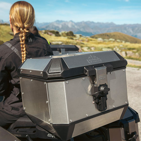 Top Case GIVI Trekker Alaska Aluminiu 44 [6]