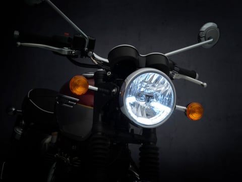 Triumph Bonneville T120 [2]