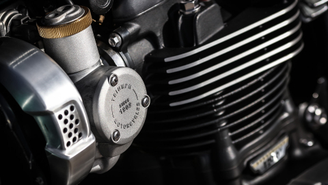 Triumph Bonneville T120 Black [6]