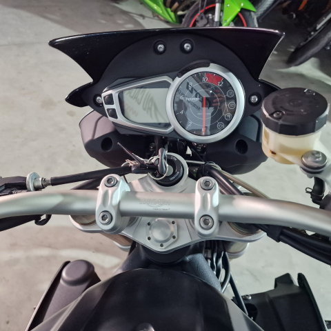 Triumph Speed Triple 1050 | An 2011 | T84152 [5]