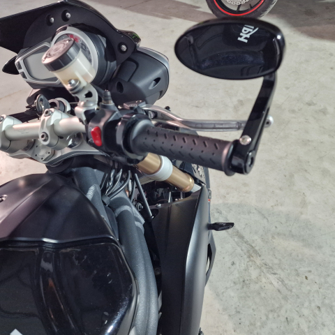 Triumph Speed Triple 1050 | An 2011 | T84152 [7]