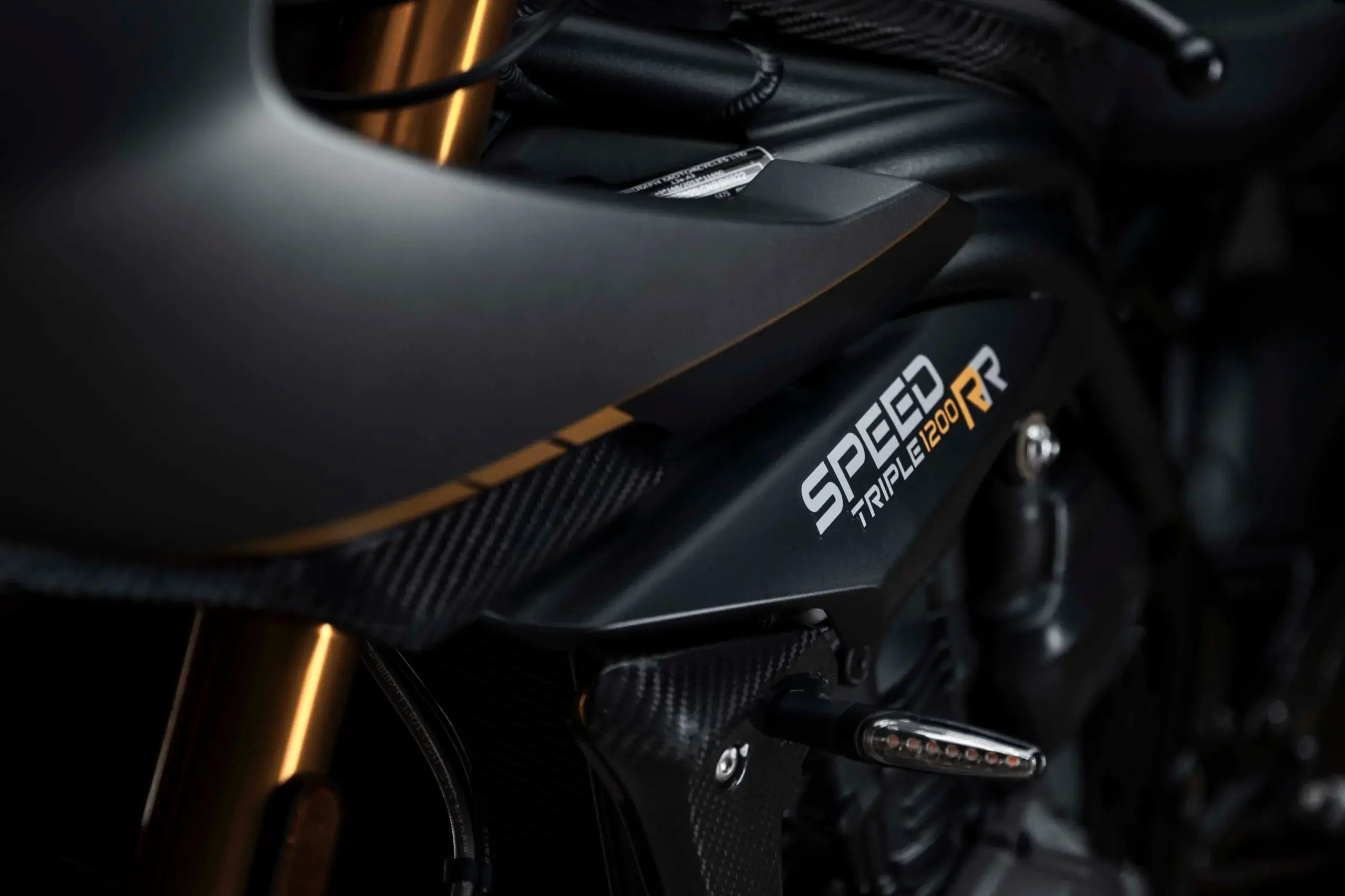Triumph Speed Triple 1200 RR Breitling limited edition [7]