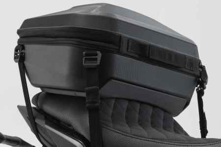 Accesorii Moto - Urban ABS top case 16-29 l. Lashing option. ABS plastic. Negru.