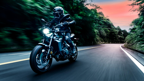 Yamaha MT-09 Y-AMT Automat [27]