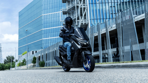 Yamaha NMAX 125 [15]