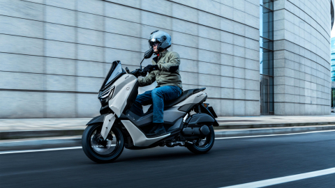 Yamaha NMAX 125 Tech MAX [16]