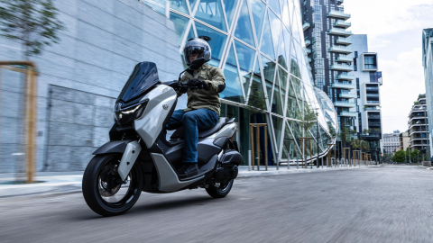Yamaha NMAX 125 Tech MAX [10]