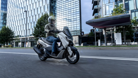 Yamaha NMAX 125 Tech MAX [21]