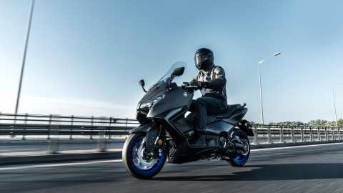 Yamaha TMAX [14]