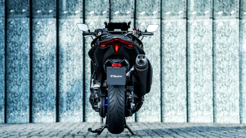 Yamaha TMAX [23]
