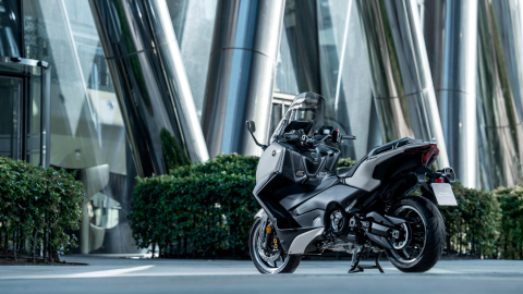 Yamaha TMAX Tech Max [41]
