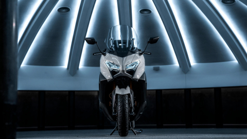 Yamaha TMAX Tech Max [27]