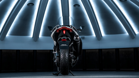 Yamaha TMAX Tech Max [31]