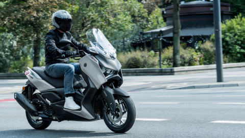 Yamaha XMAX 125 Tech Max [6]