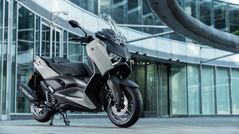 Yamaha XMAX 125 Tech Max [6]