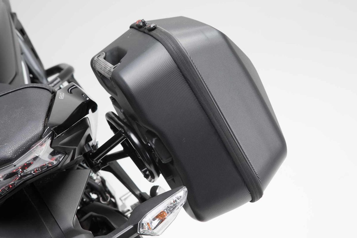 z650 luggage