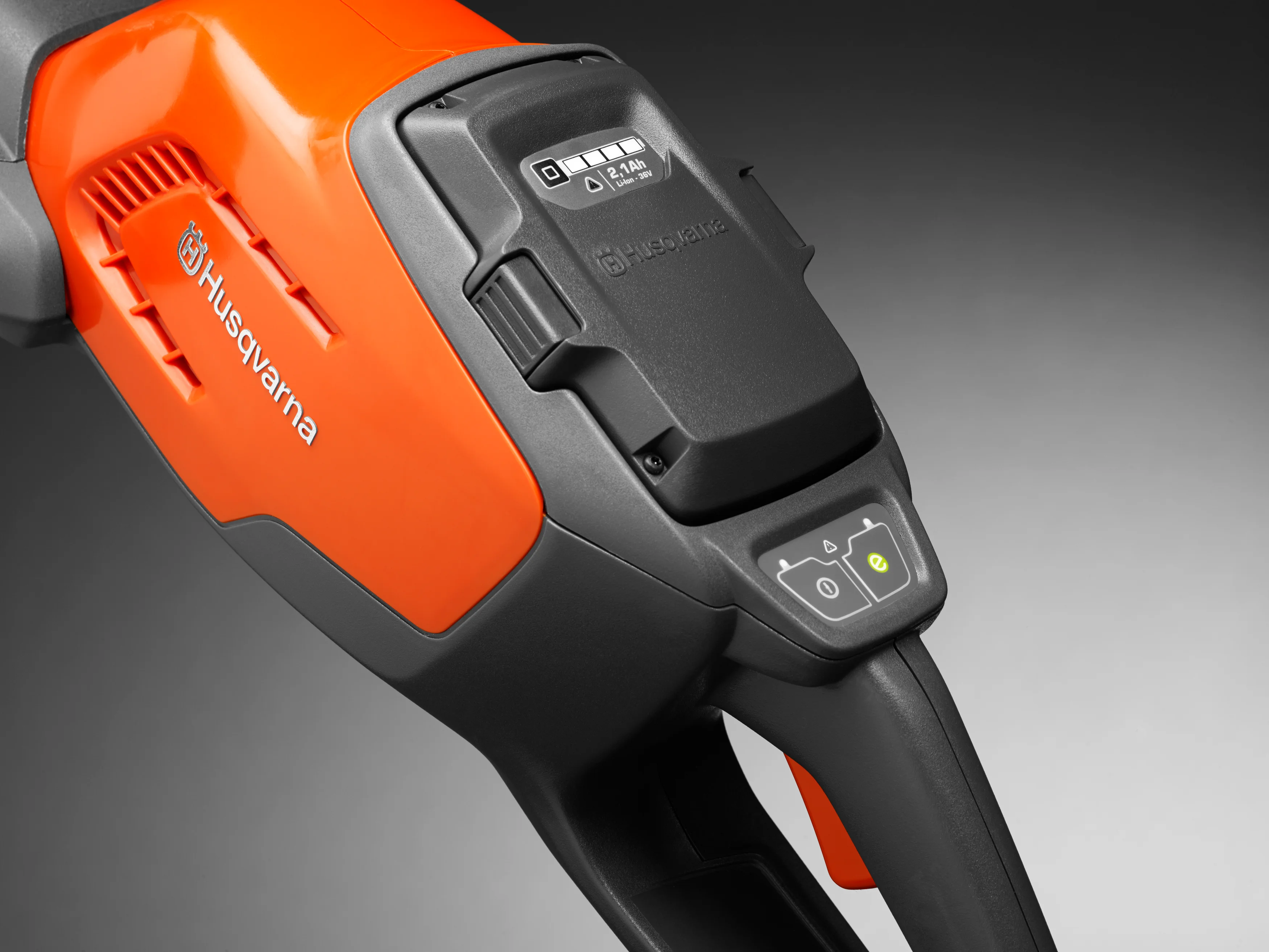 Motounealtă pentru toaletat gardul viu Husqvarna 115iHD45 (livrat cu baterie BLi10 și încărcător QC80) [3]