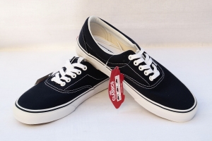 Vans Era [1]