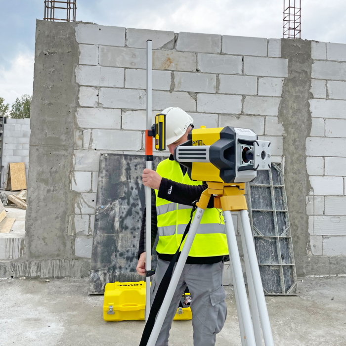 Nivel System NL720G DIGITAL rotating laser, green beam, vertical and horizontal planes a with slopes, at wide range of 700 m, autoalignment [12]