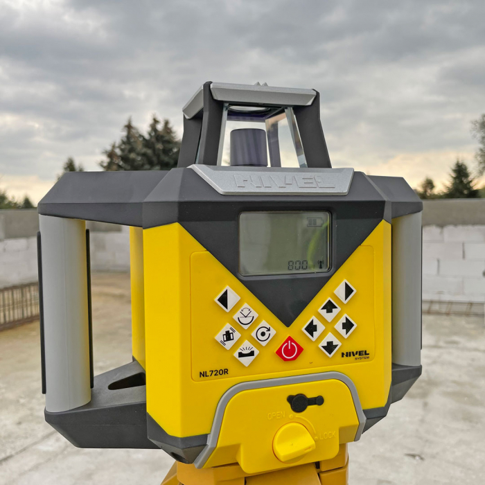 Nivel System NL720R DIRITAL rotating laser, red beam, vertical and horizontal planes a with slopes, at wide range of 700 m, autoalignment [11]