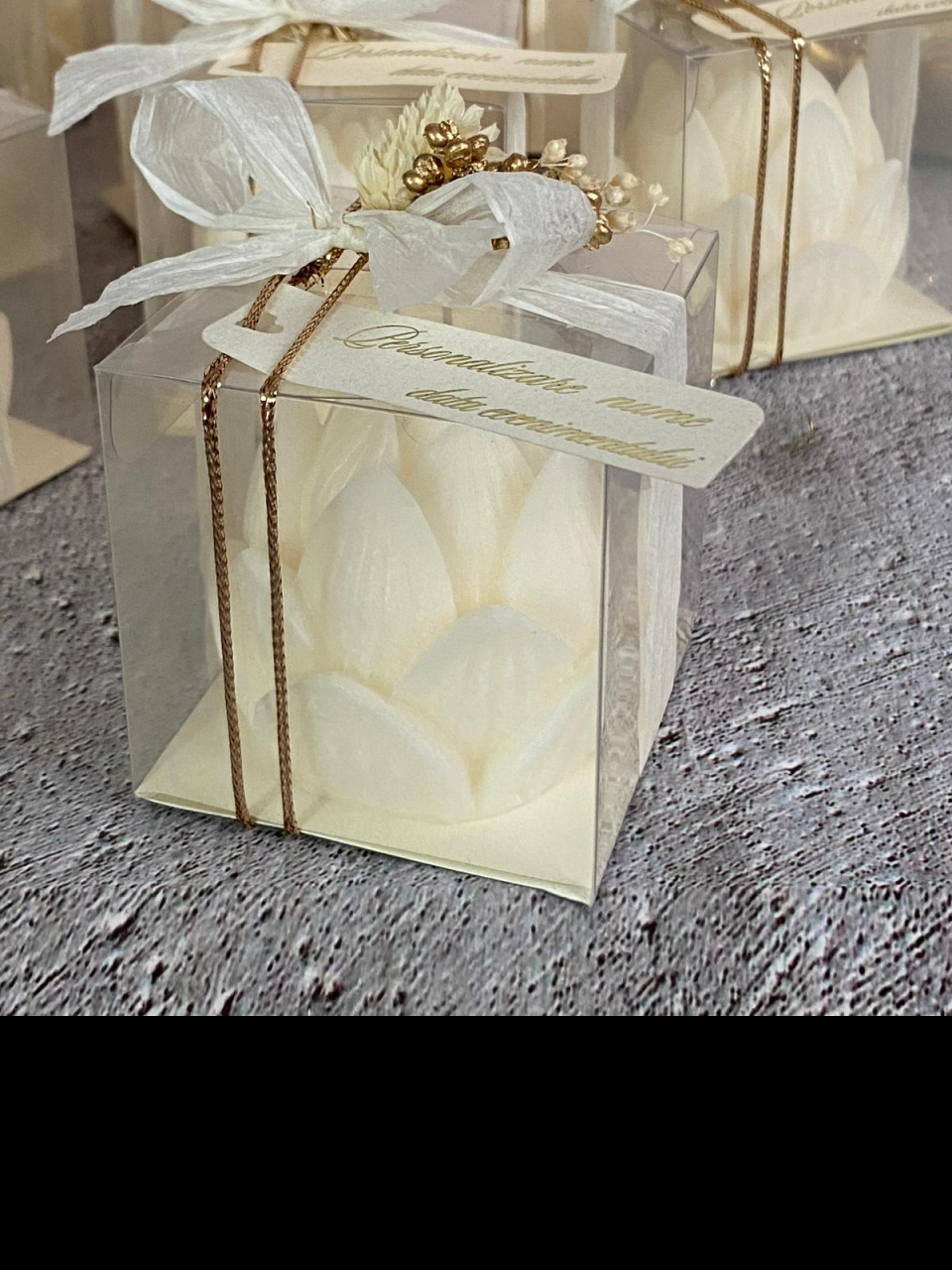 marturii nunta botez,in cutii transparente,marturii elegante,lumanari lotus,marturii ceara alb,auriu,myricandles [8]