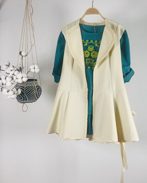 Gabriela Atanasiu - Turcoise blouse with embroidery [1]