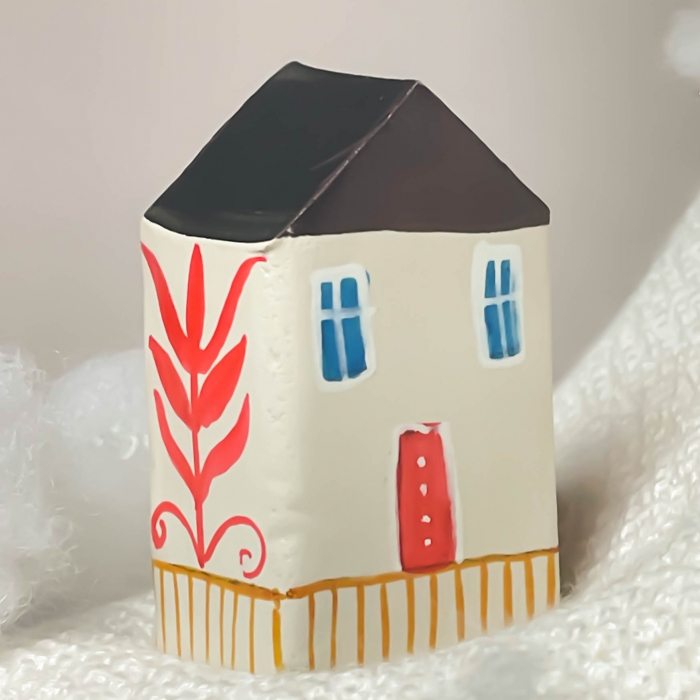 Căsuță pictată manual Little Houses model 11 [2]